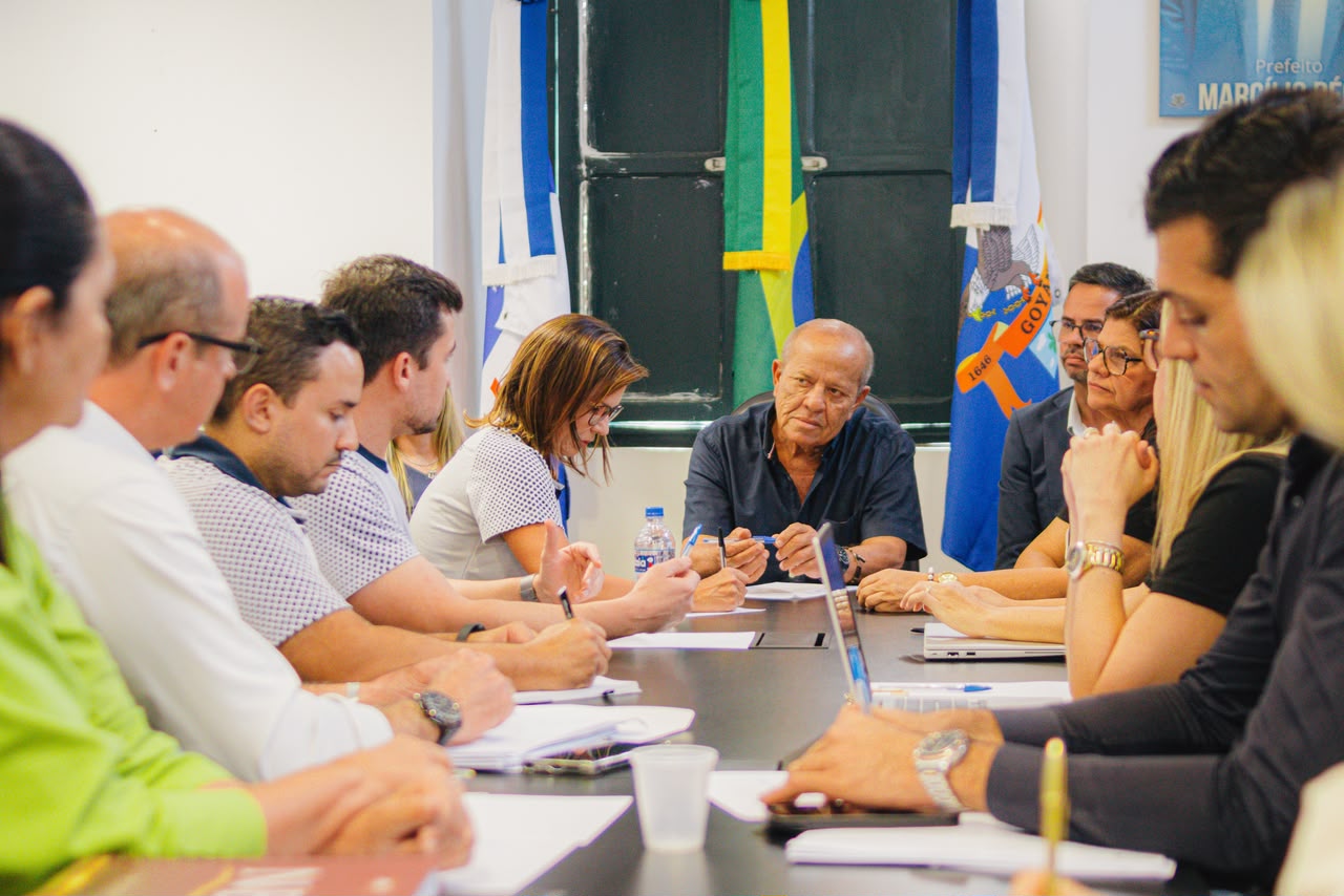 Prefeitura de Goiana e Stellantis dialogam sobre qualificação profissional